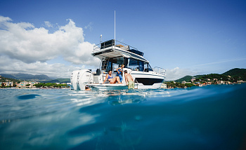 Катер Merry Fisher 1095 Fly S2